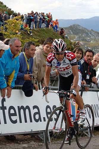 Carlos Sastre (CSC) finishes stage 14 looking pretty tired