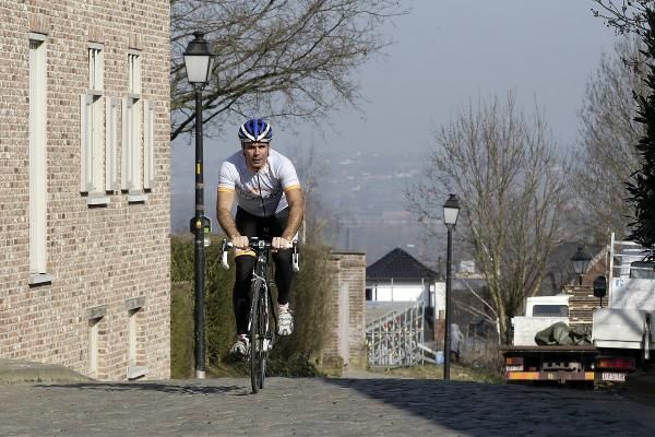 Van Petegem retired from the saddle in 2007