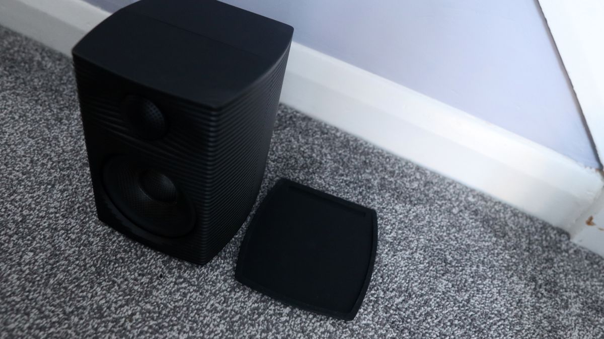 FiiO SP3 BT computer speakers set up on the floor.
