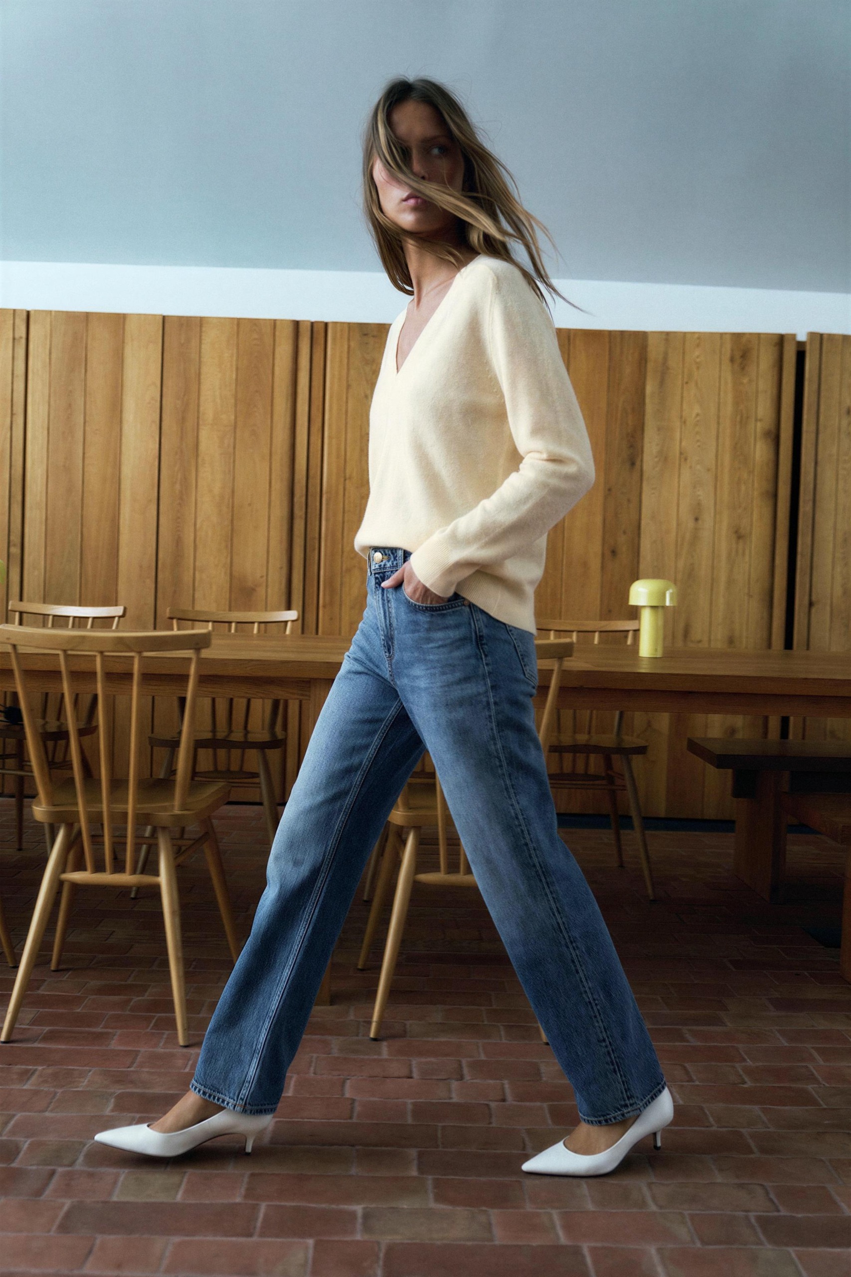 Wool Blend V-Neck Jumper - Ecru - S
