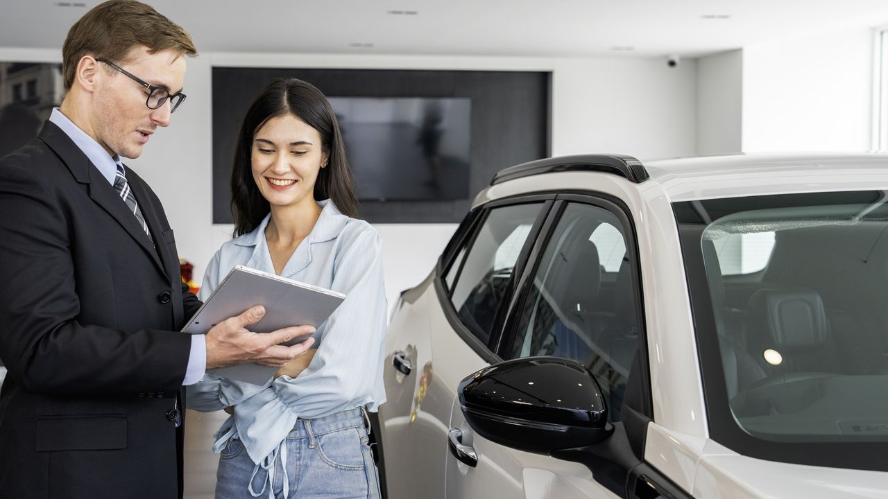 MoneyWireDaily — Objective Financial Advice vs a Product Pitch: How to Ensure You Hire the Right Financial Expert Rather Than a