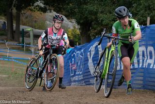 The battle between Emma White (Cannondale) and Ellen Noble (Aspire Racing) was established early