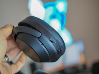 Qc35 vs online sony