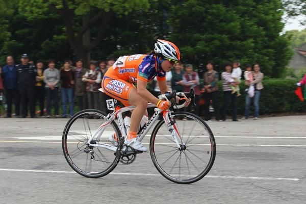 Valentina Bastianelli (Top Girls Fassa Bortolo - Ghezzi) made another first kilometre breakaway in Stage 2, to follow her Stage 1 attempt