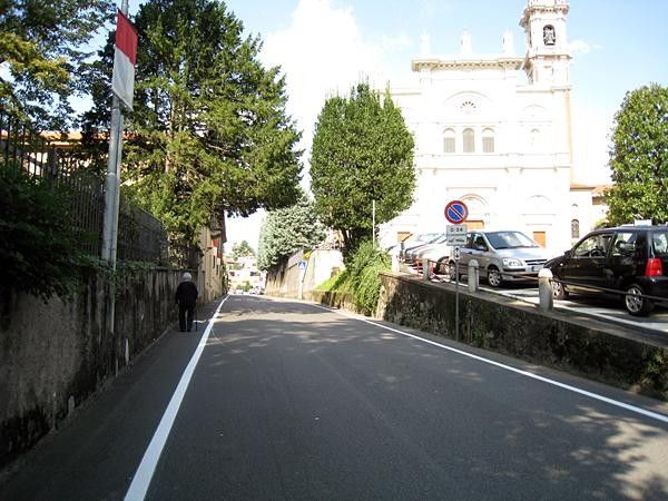 On Via Montebello the climbing continues.