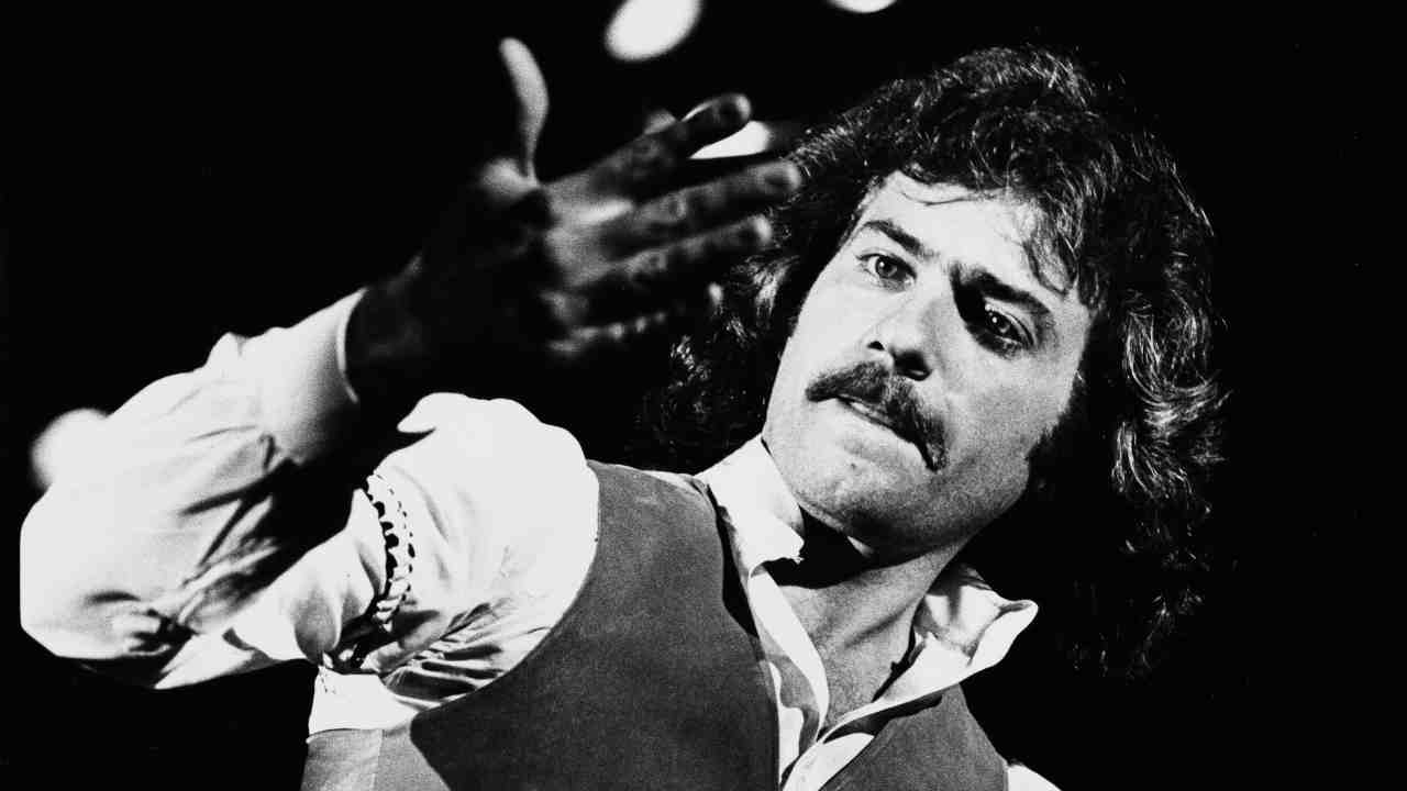 Styx’s Dennis DeYoung performing onstage in 1978