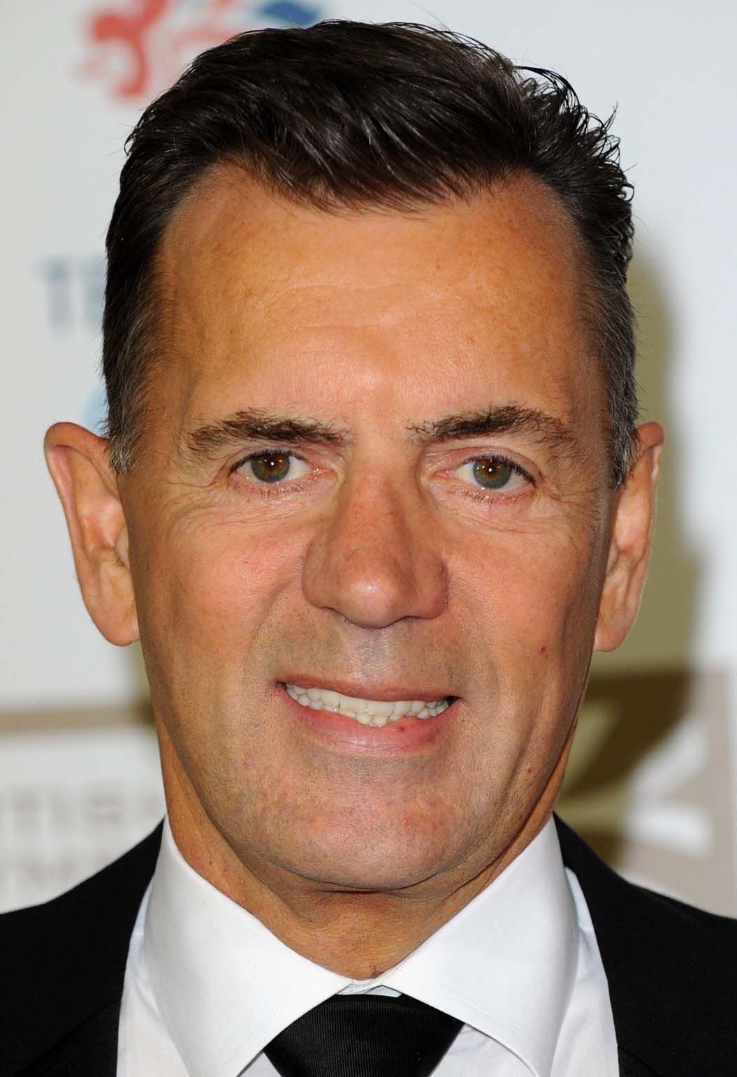 Dragon&#039;s Den&#039;s Bannatyne in heart attack scare