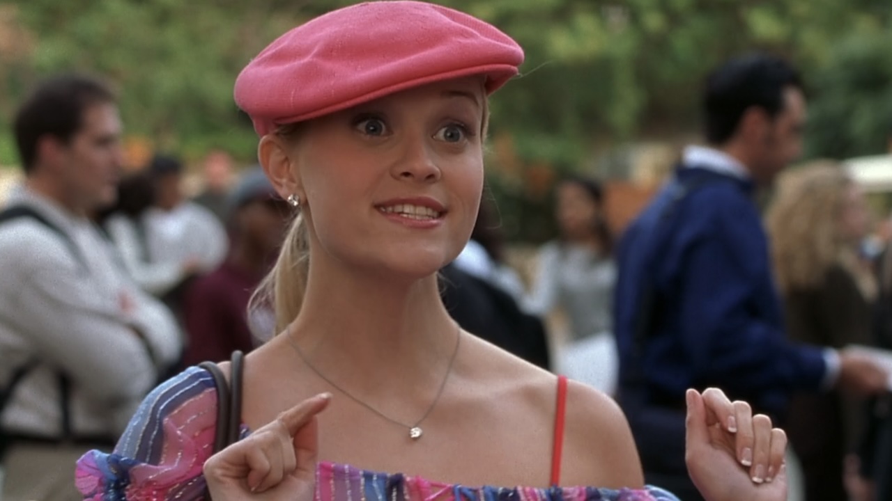 Elle introducing herself in a pink hat in Legally Blonde