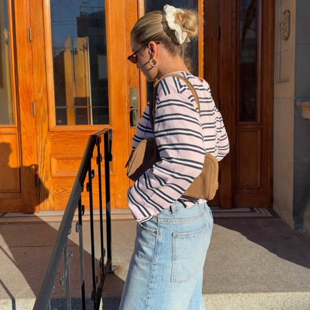 woman wearing spring fashion outfit 2026