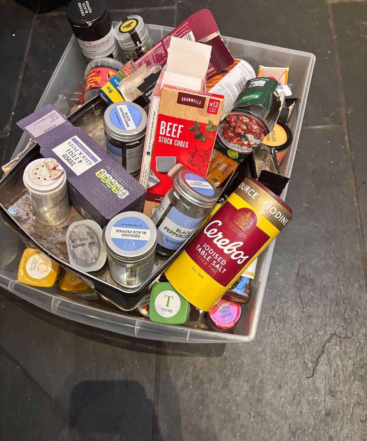 messy spice box