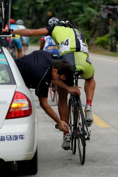Jean Schluter (Nutrixxion Sparkasse) gets a bit of work done, on the move.