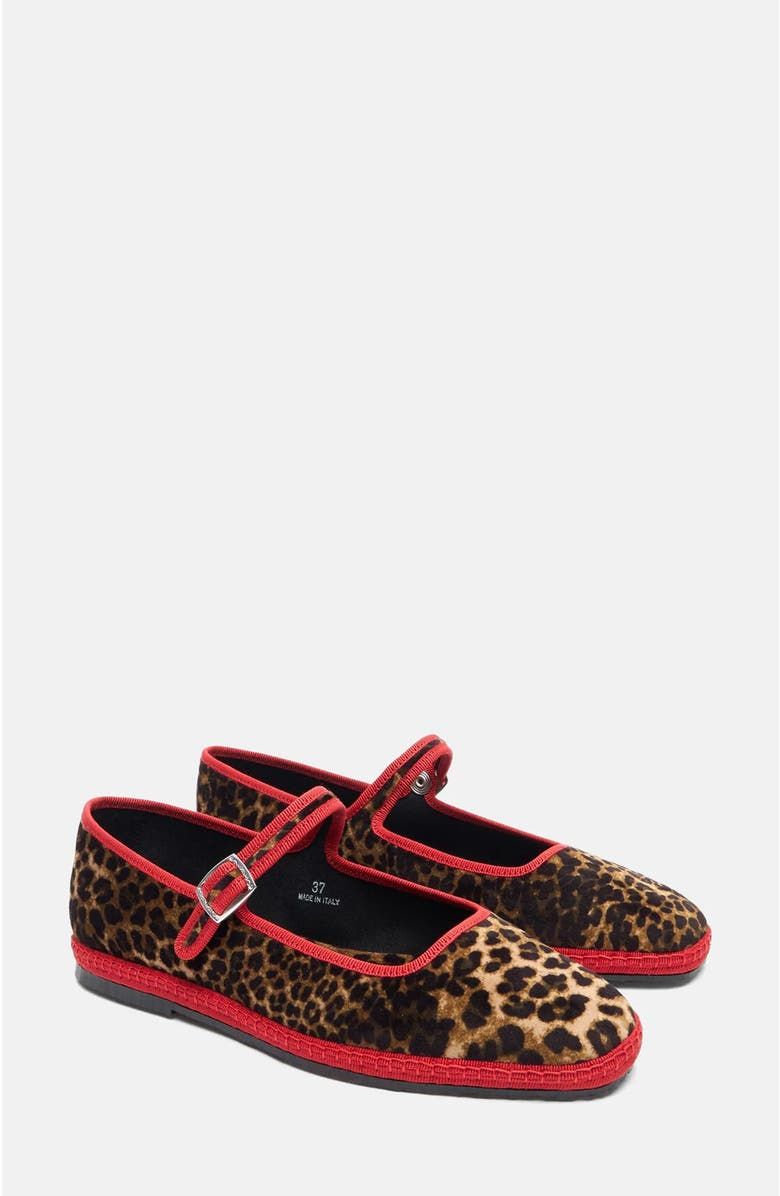 Petra Slippers