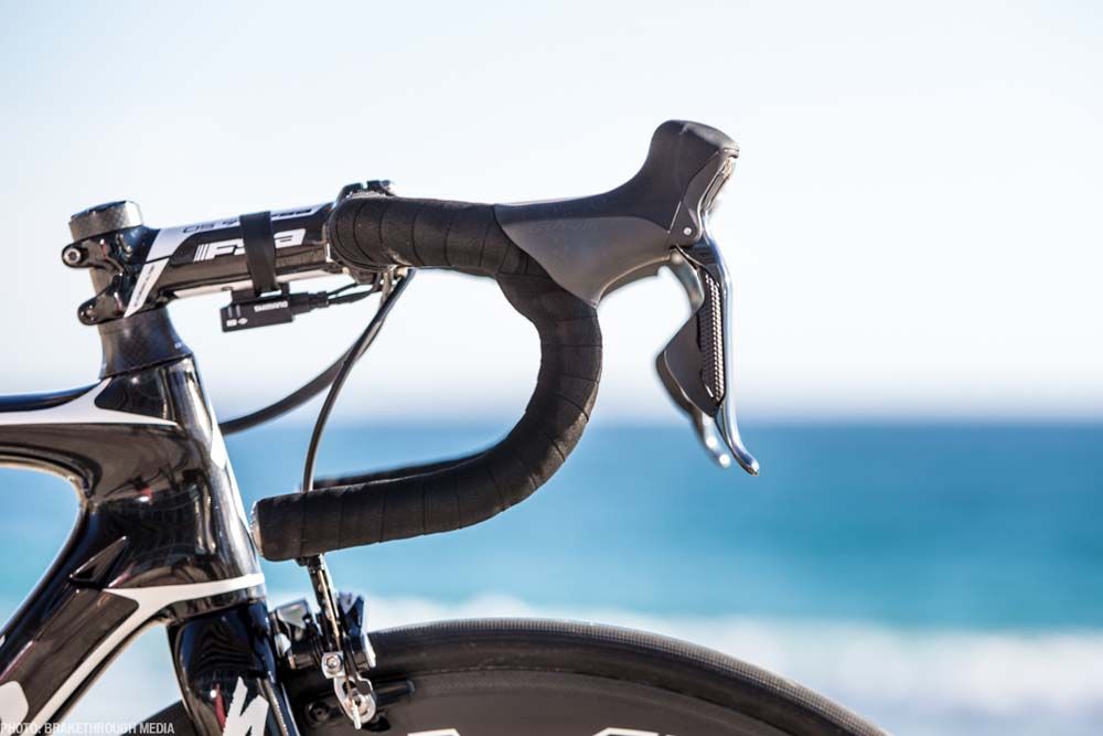 A side view of the Shimano Dura Ace Di2 levers