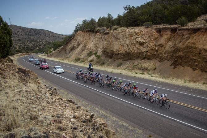 The women near the final climbs towards the finish