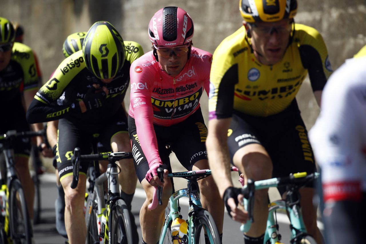 Primoz Roglic (Jumbo-Visma) wore pink on stage 2