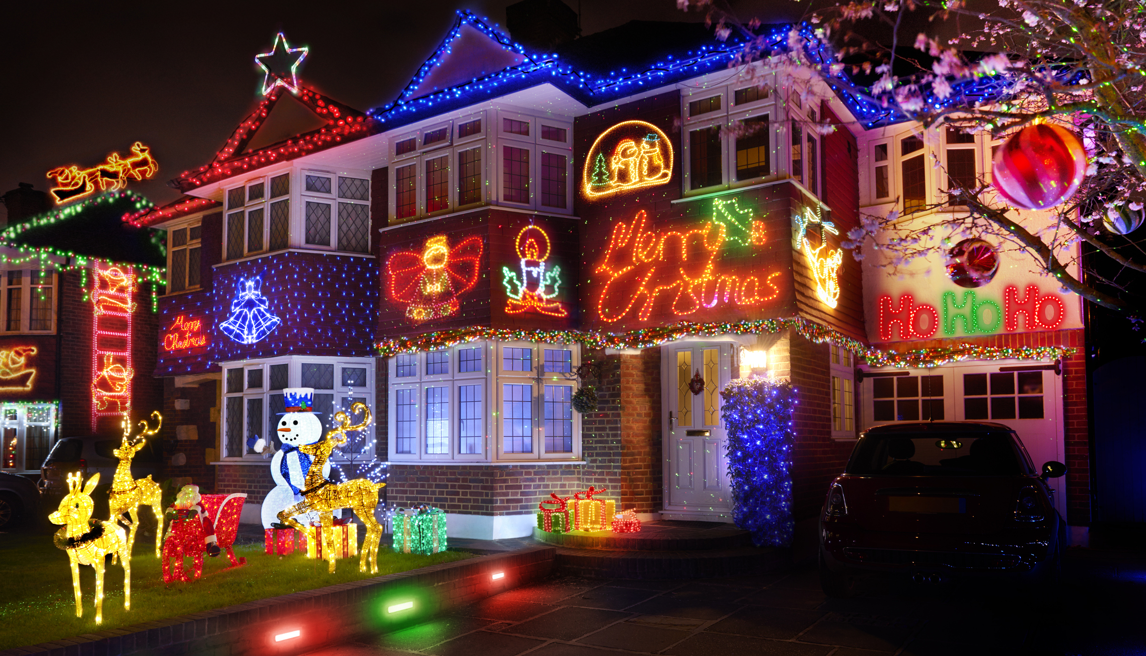 Christmas Lights Switch: How Much Cheaper Is It to Use