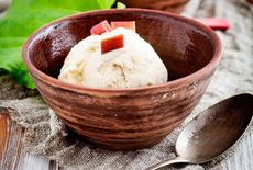 Winter rhubarb ice cream