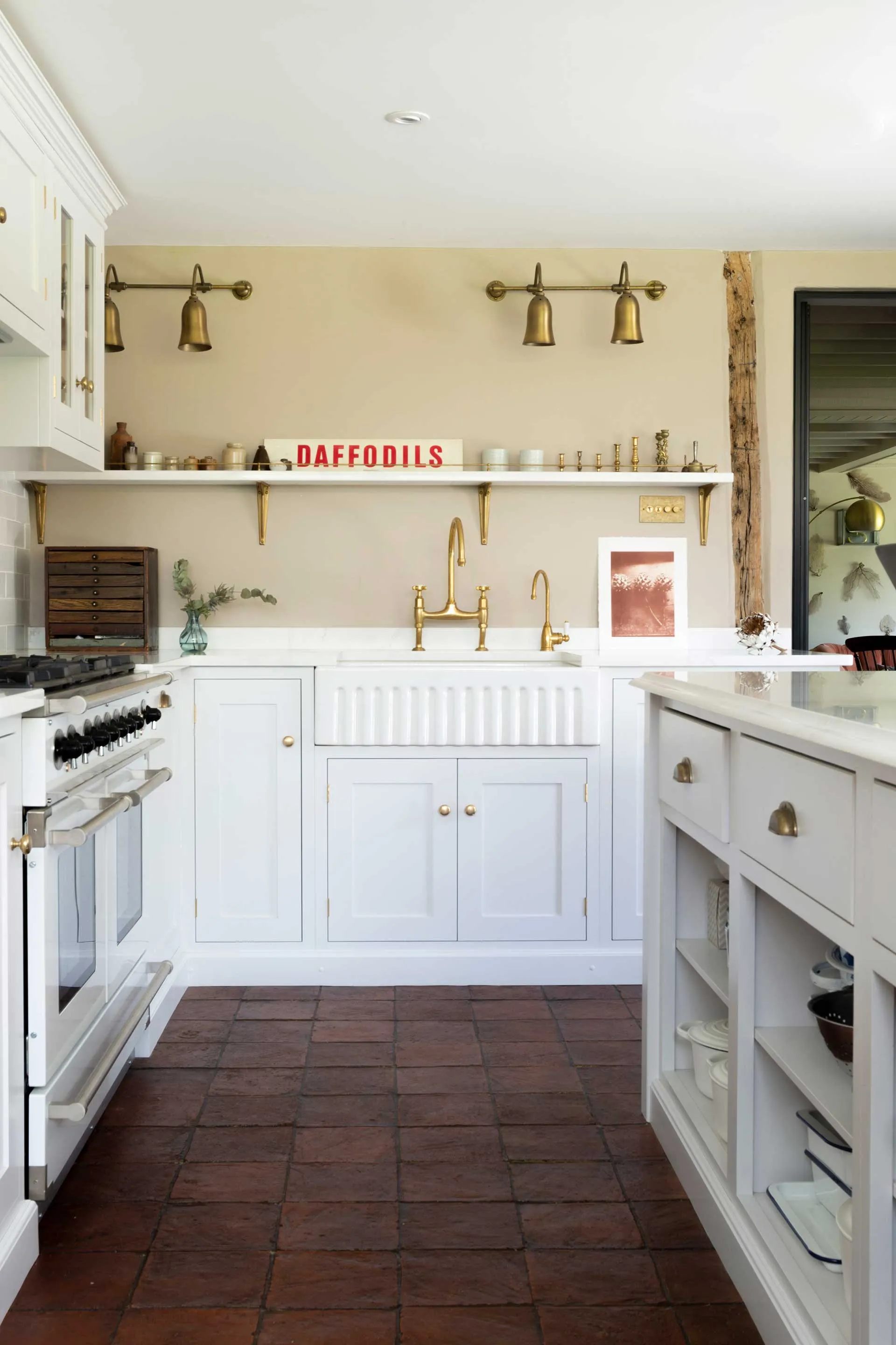 Neutral Retro Kitchen