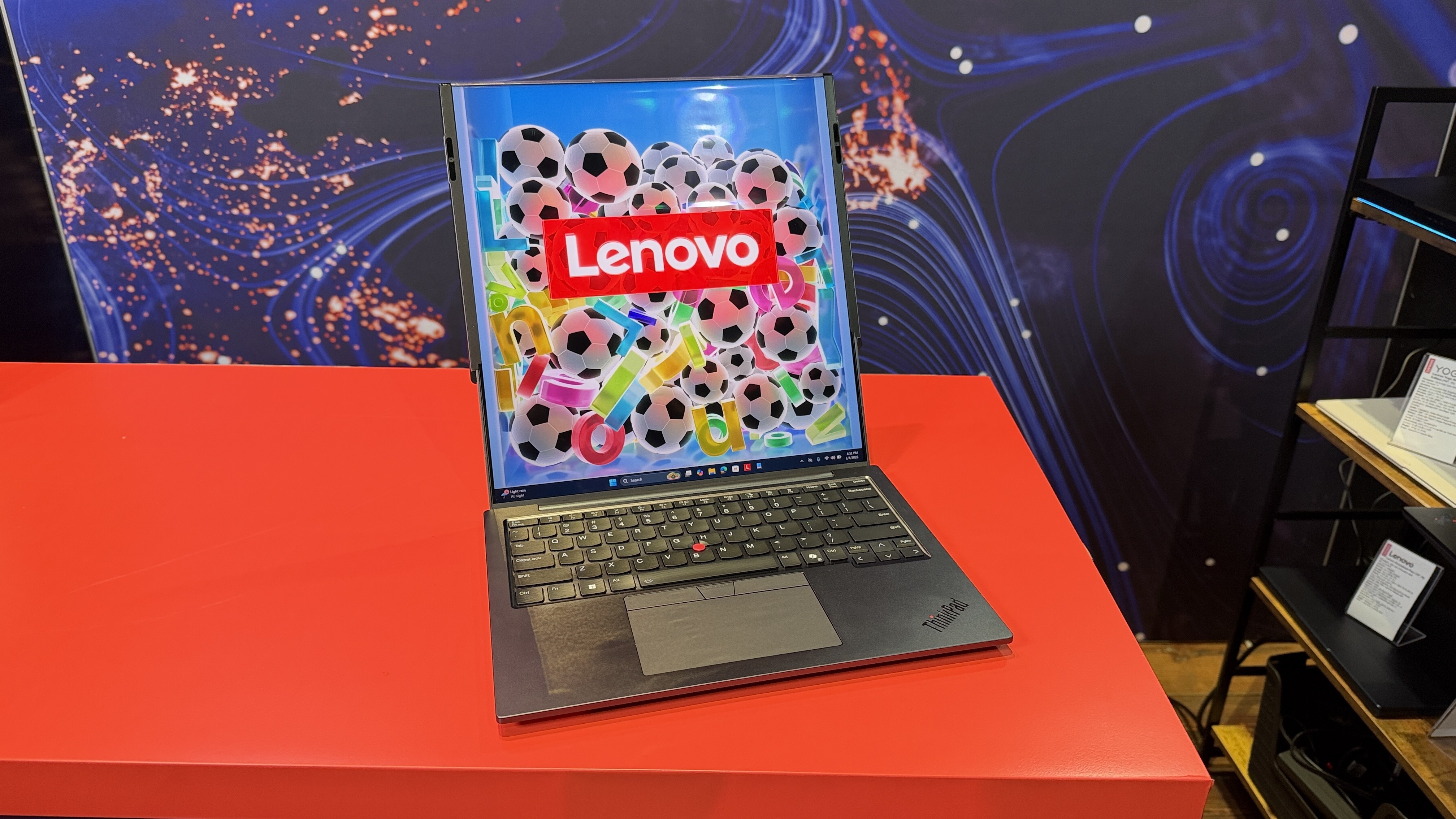 Lenovo ThinkPad Rollable XD Concept