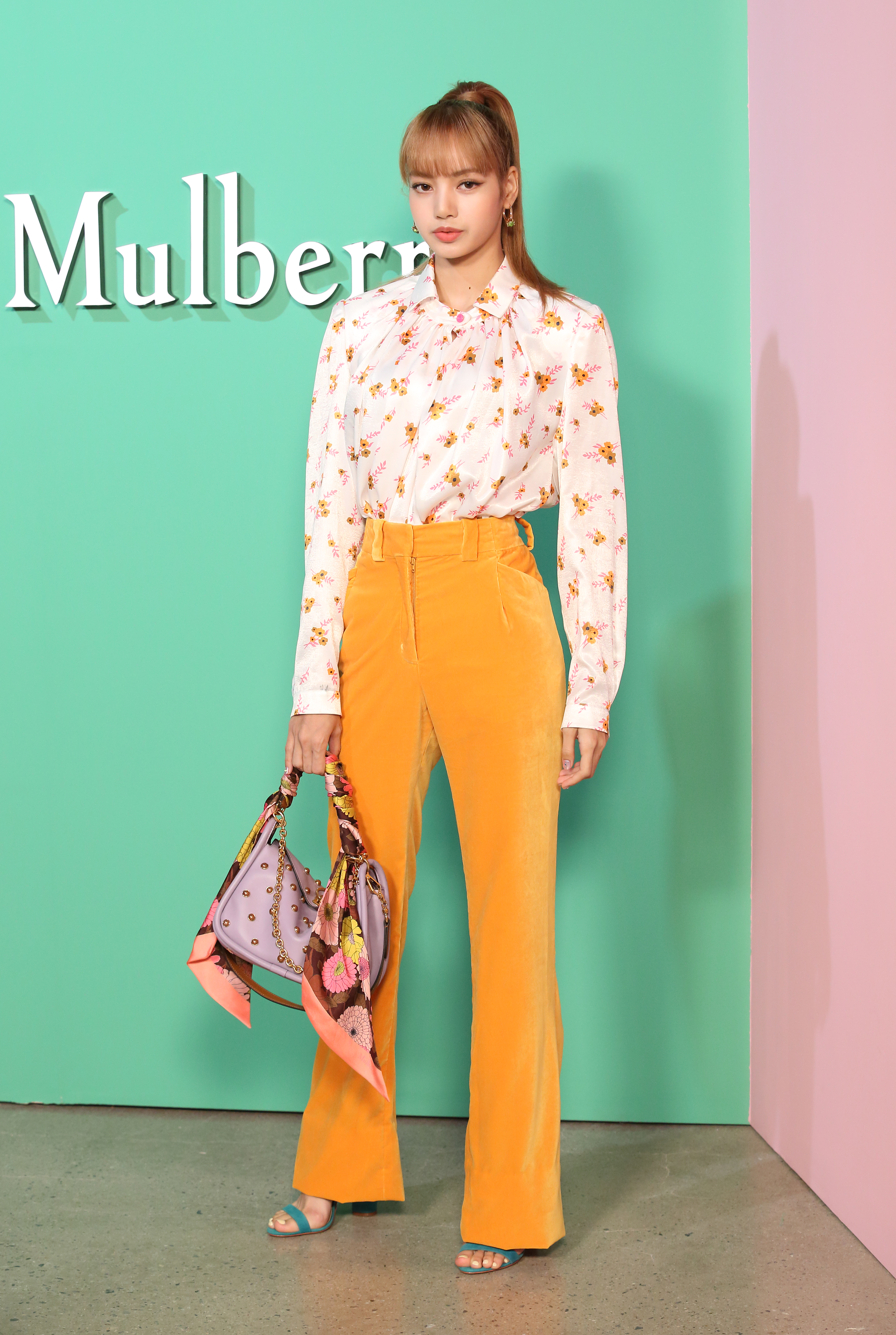 SEOUL, SOUTH KOREA - SEPTEMBER 06: Lisa of BLACKPINK attends the Mulberry 2018 a/w event at K Museum of Contemporary Art on September 06, 2018 in Seoul, South Korea. (Photo by The Chosunilbo JNS/Imazins via Getty Images)
