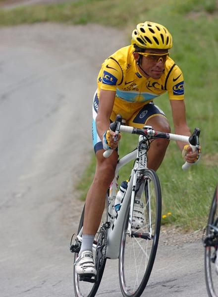 Alberto Contador (Astana) on the descent of the category one Col des Saisies.