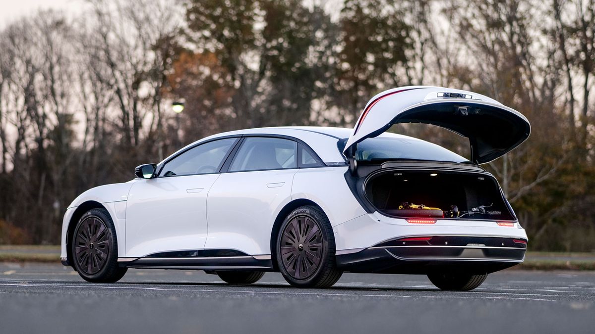 2025 Lucid Air Pure test drive.