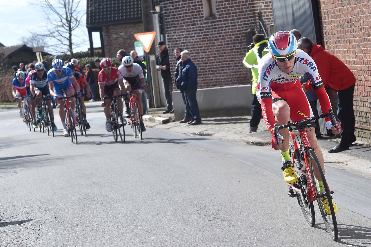 Sven Erik Bystr&oslash;m (Katusha) stretches his legs