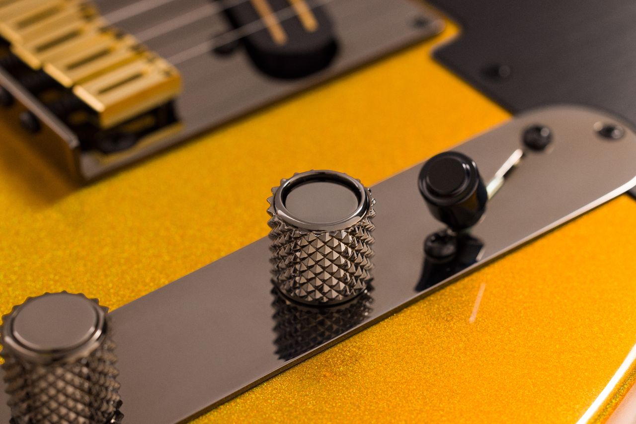 Details of the 75th Anniversary American Ultra II Telecaster in Liquid Gold