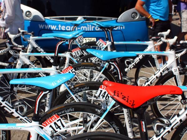 Most Team Milram riders opt for fi'zi:k Arione saddles with Niki Terpstra being a notable exception.