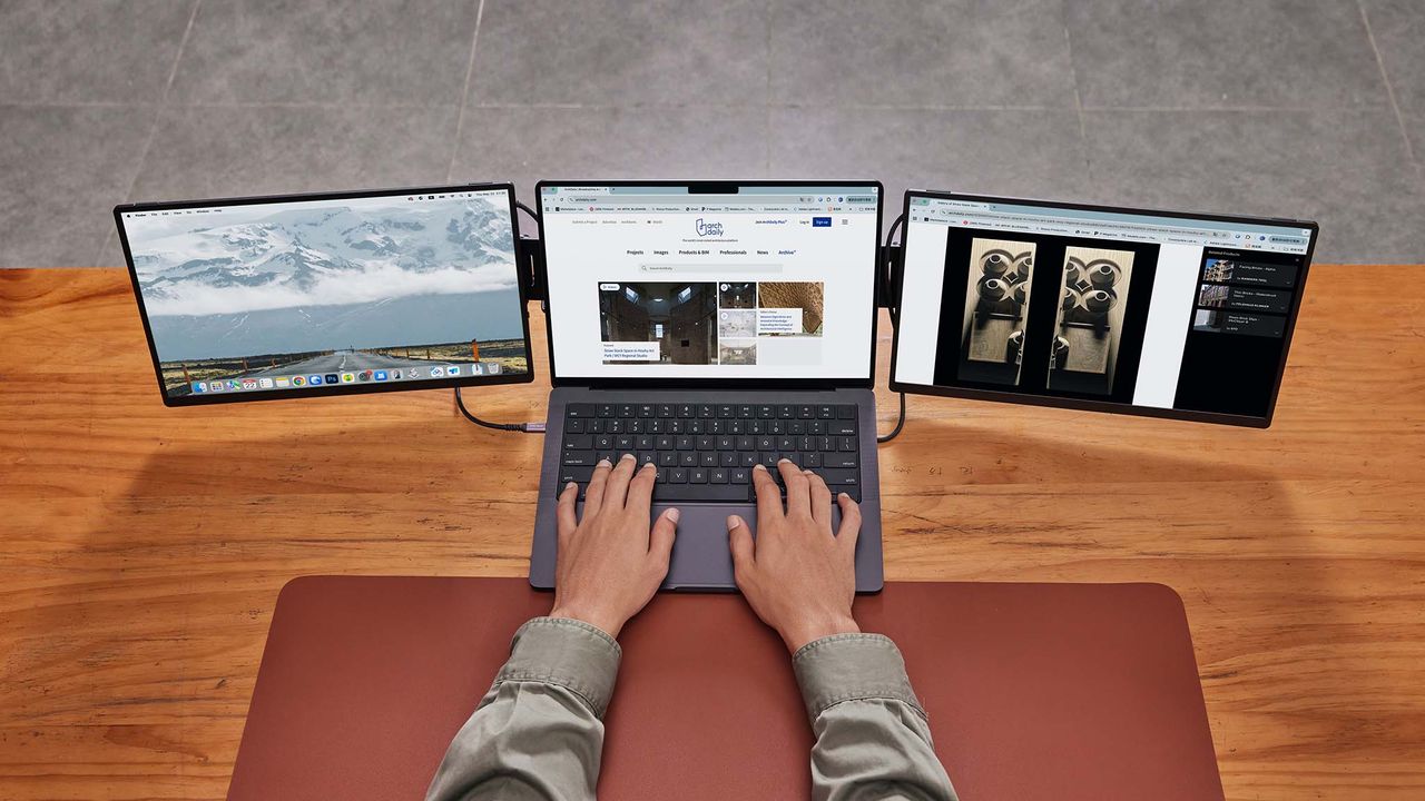 JSAUX FlipGo Horizon connected to a laptop with both side monitors in landscape orientation.