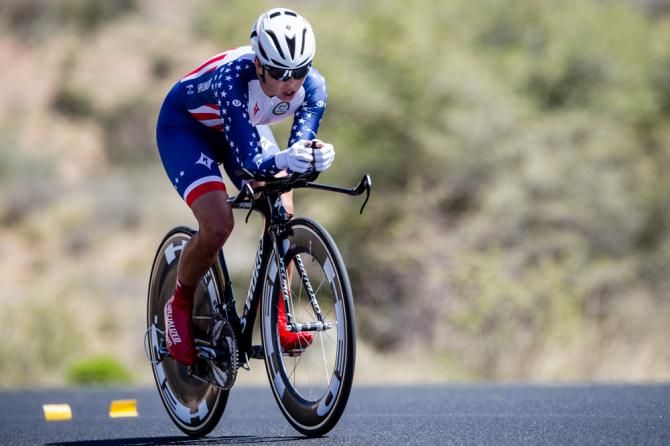 Carmen Small (DNA Cycling) showing off her National Champion colors.