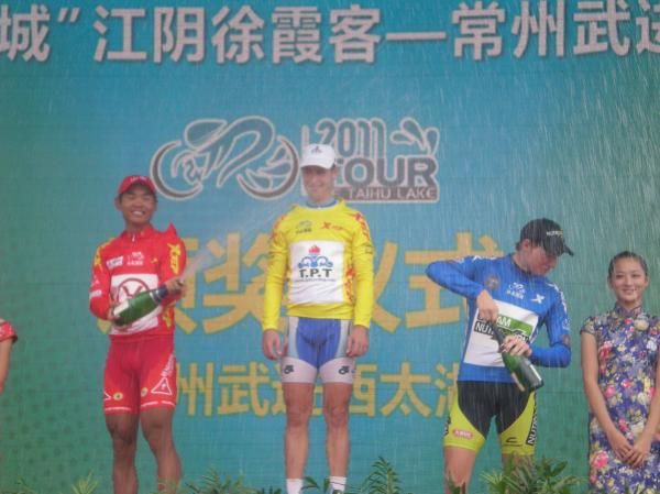 Champagne for the leaders