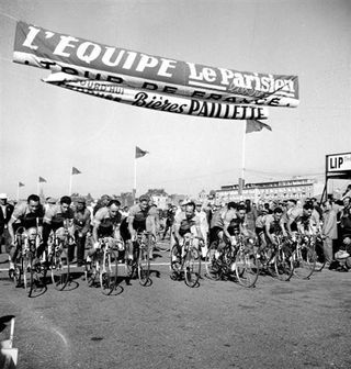 Riders start the 1955 Tour de France