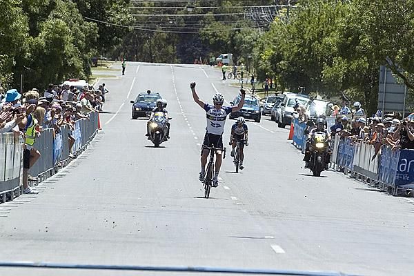 Michael Hepburn (Jayco/Skins) from Queensland had plenty of time to celebrate his win up the home straight in Buninyong.
