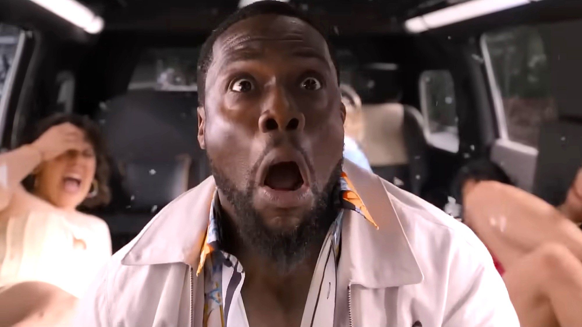 Kevin Hart as Joe is seen with his mouth agape in 72 Hours.