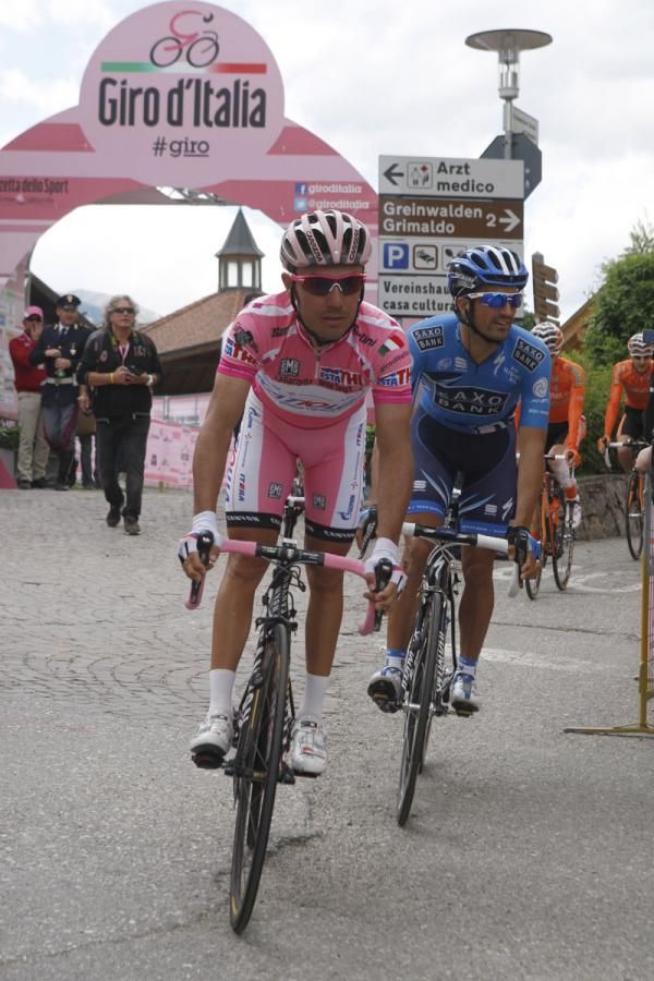 Joaquim Rodriguez (Katusha) heads to the start