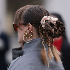 woman at fashion week hair 