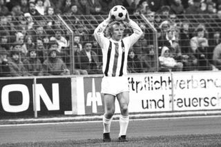 Berti Vogts takes a throw-in for Borrusia Monchengladbach in 1973/74.