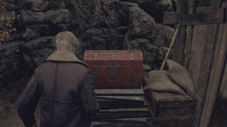 Resident Evil 4 Remake treasure chest
