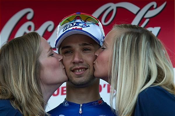 Kisses for stage 1 winner Nacer Bouhanni (FDJ-Big Mat)