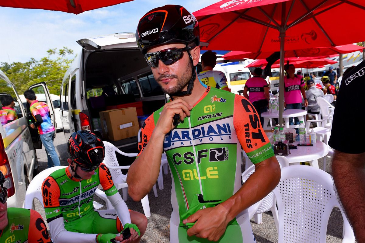 Andrea Guardini gets ready for stage 7
