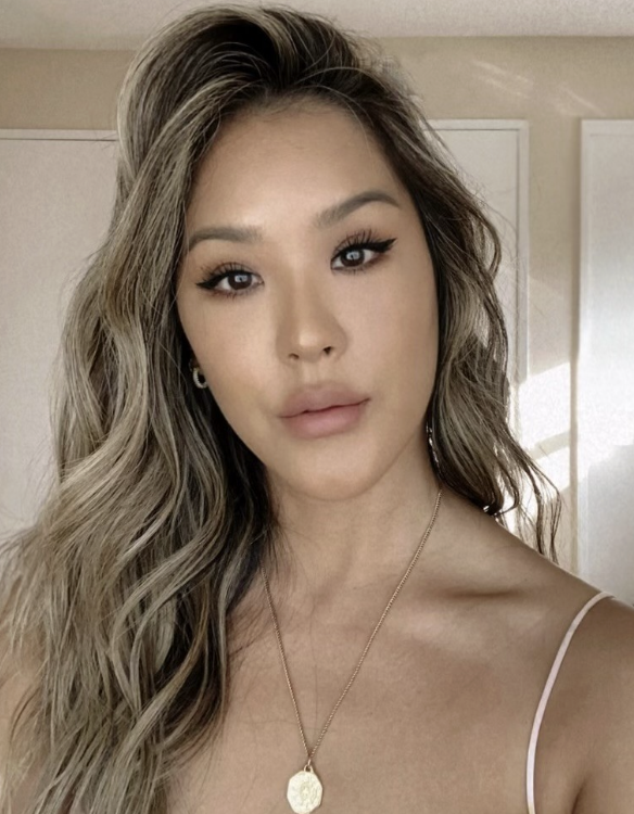makeup artist