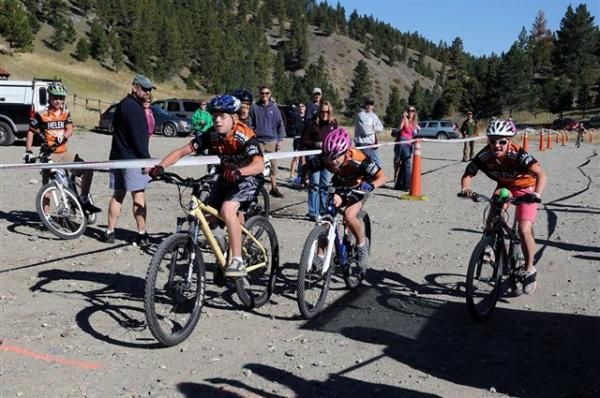 Girls Middle School sprint, Aine Lawlor (Helena Dynamos) edging Emma Anderberg (Helena Dynamos).