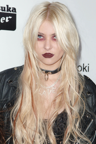 Taylor Momsen - shocking, fashion, style, see, pics, pictures, Gossip Girl, Pretty Reckless, Marie Claire
