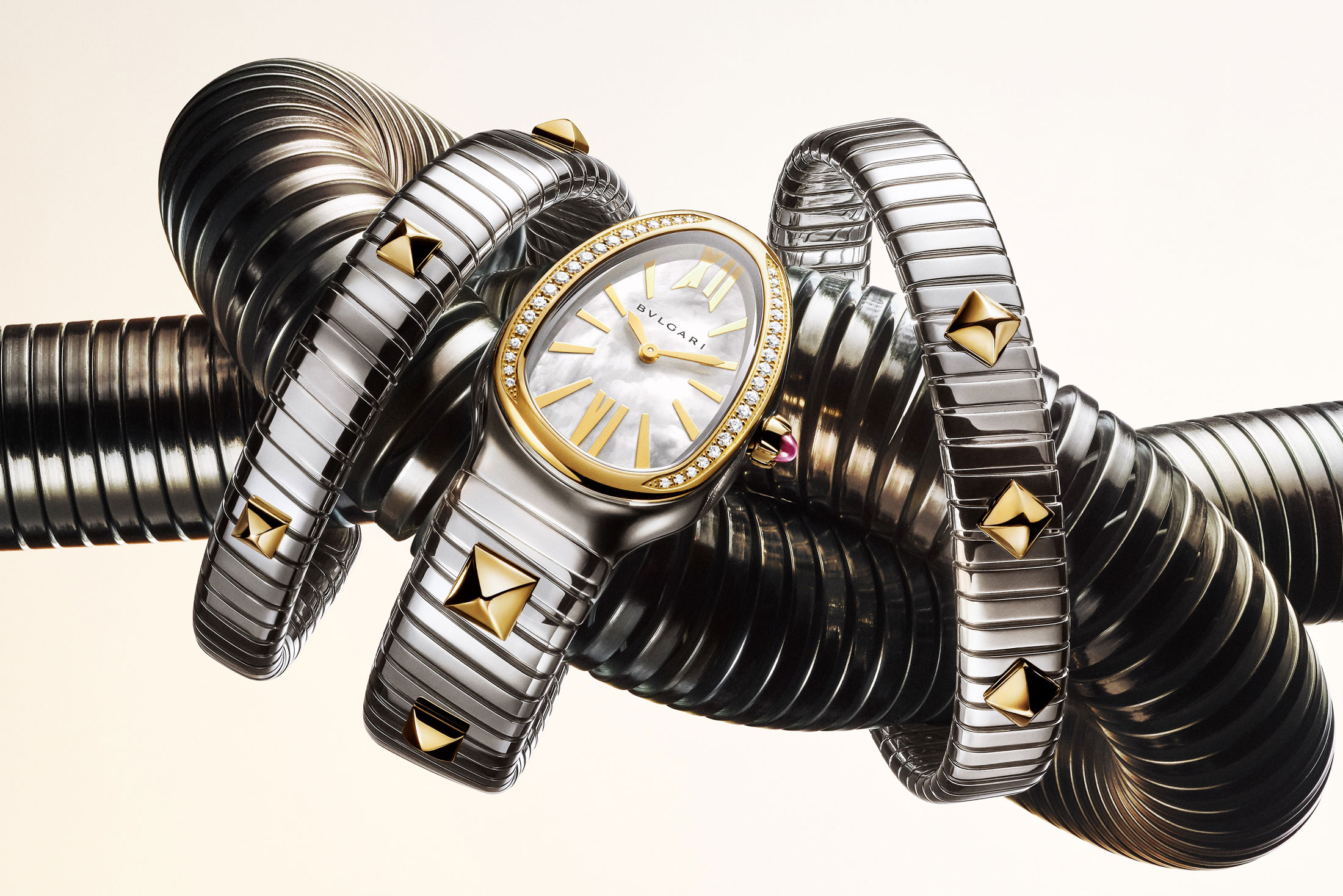 Serpentine-like watch