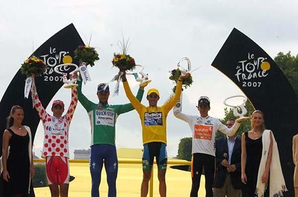 The jersey winners Soler, Boonen, Contador and the most aggressive rider, Amets Txurruka of Euskaltel.