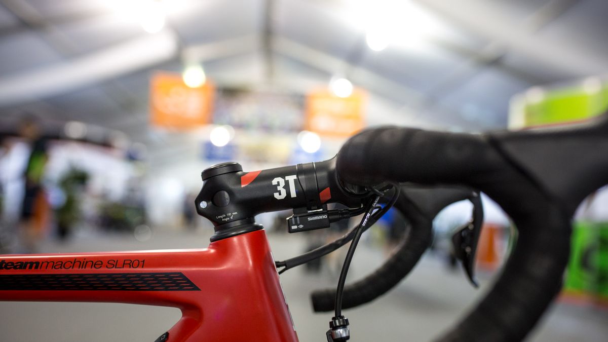 The 3T stem has a -6 degree angle