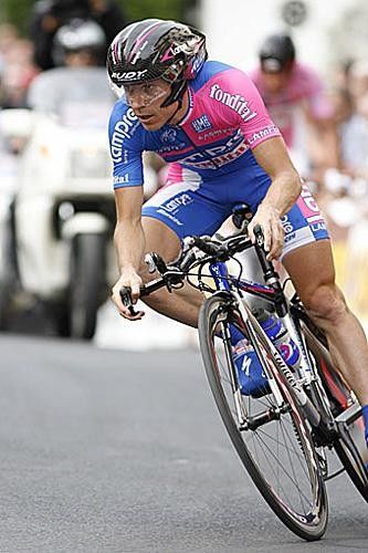 Damiano Cunego (Lampre-Fondital) losing time