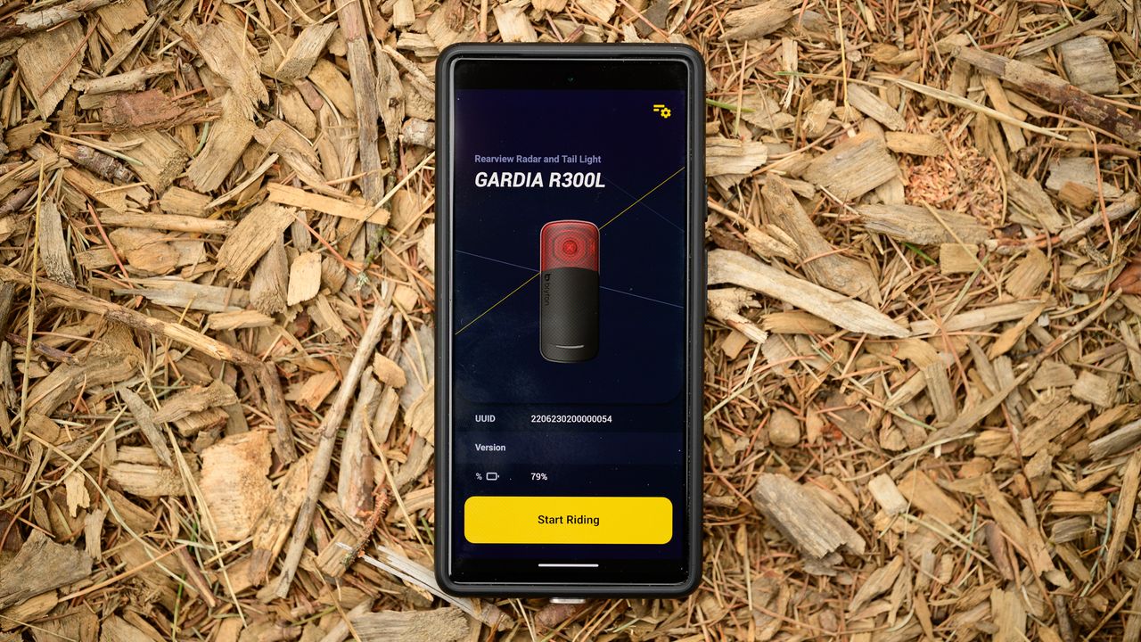 Bryton Gardia R300L primary app screen