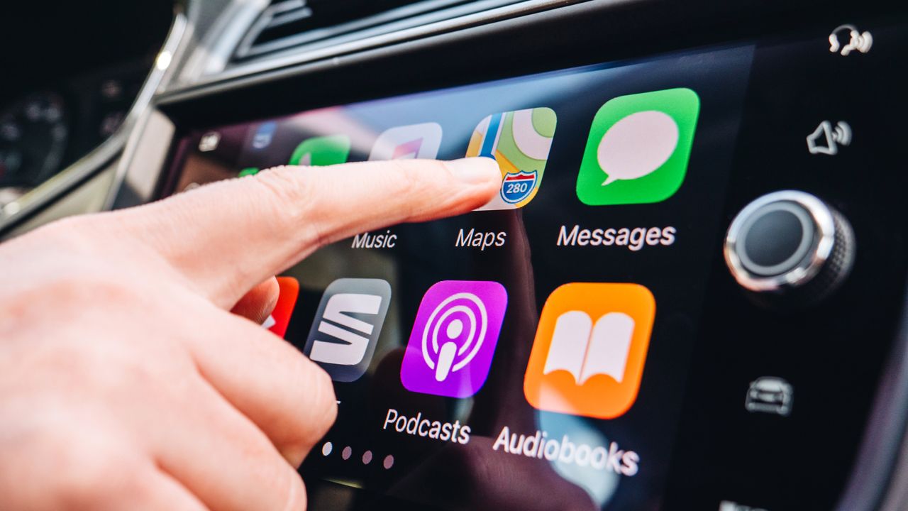 I’ve been using Google Maps with Apple CarPlay for years and I didn’t know this handy feature existed